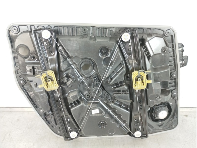 Recambio de elevalunas delantero derecho para mercedes-benz clase b (w247) 247 referencia OEM IAM A0009065706 A1775409410 A24782