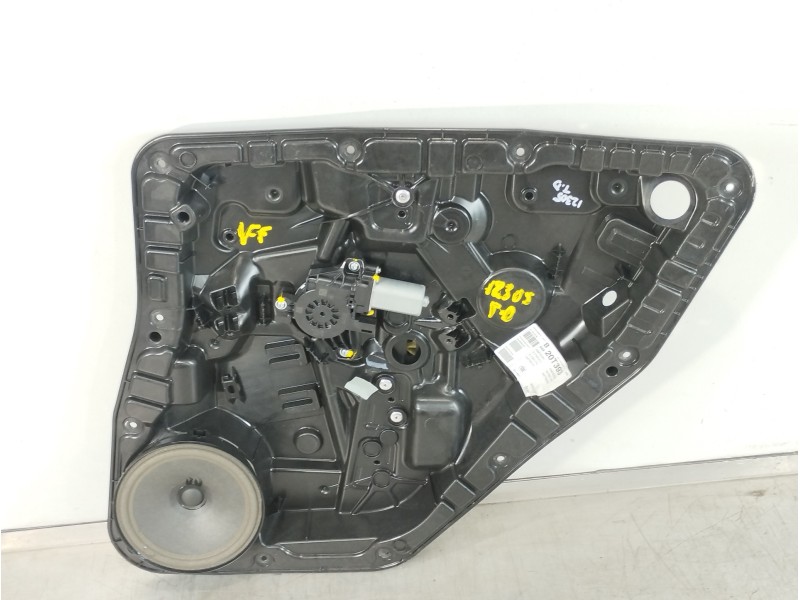 Recambio de elevalunas trasero derecho para mercedes-benz clase b (w247) 247 referencia OEM IAM A0997302801 A0009060908 A1775400