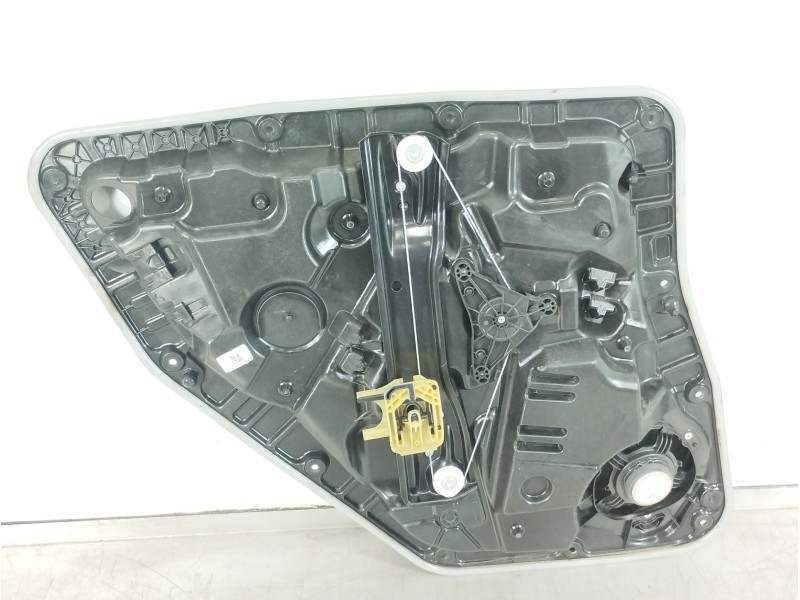 Recambio de elevalunas trasero derecho para mercedes-benz clase b (w247) 247 referencia OEM IAM A0997302801 A0009060908 A1775400