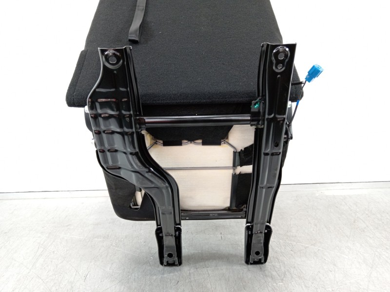 Recambio de asientos tercera fila para kia sorento hev 2023 1.6 tci-gdi referencia OEM IAM   