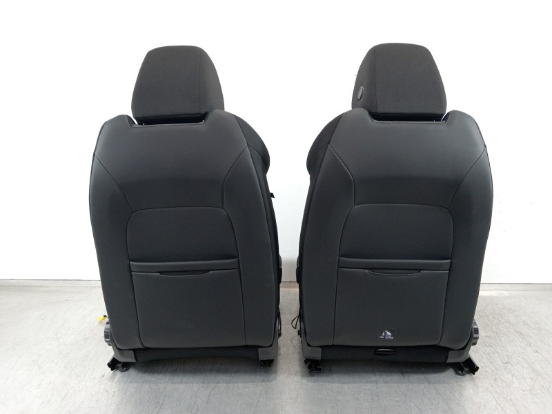 Recambio de juego asientos completo para skoda octavia combi (5e5) ambition referencia OEM IAM 5WA881106D 5WA881105D 5E3885375J