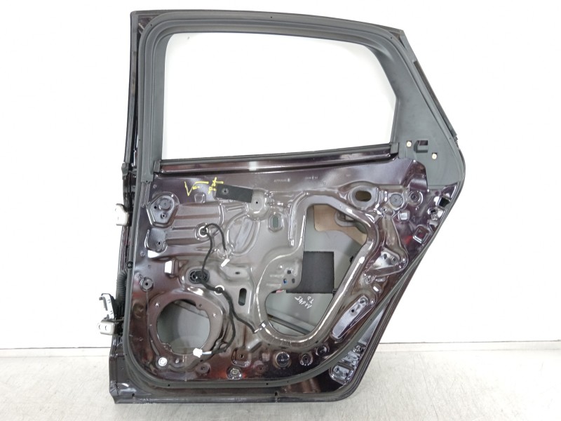 Recambio de puerta trasera derecha para renault talisman business referencia OEM IAM 8211233961  