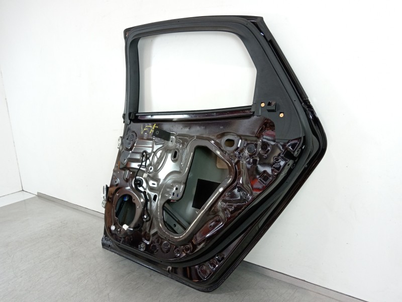 Recambio de puerta trasera derecha para renault talisman business referencia OEM IAM 8211233961  
