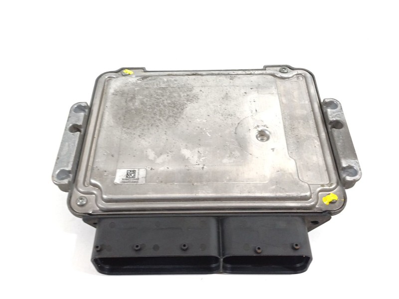 Recambio de centralita motor uce para kia carens (un) concept referencia OEM IAM 3911327485  0281013072