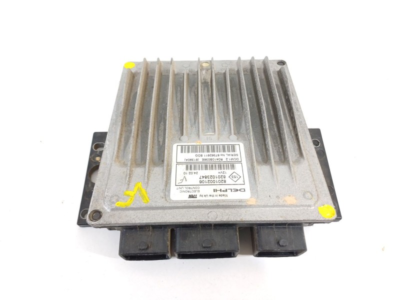 Recambio de centralita motor uce para dacia sandero ambiance referencia OEM IAM 8201002106  8201023847