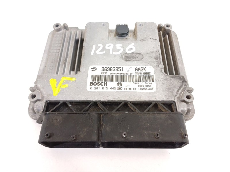 Recambio de centralita motor uce para chevrolet cruze lt referencia OEM IAM 96983951 96950821 0281015445