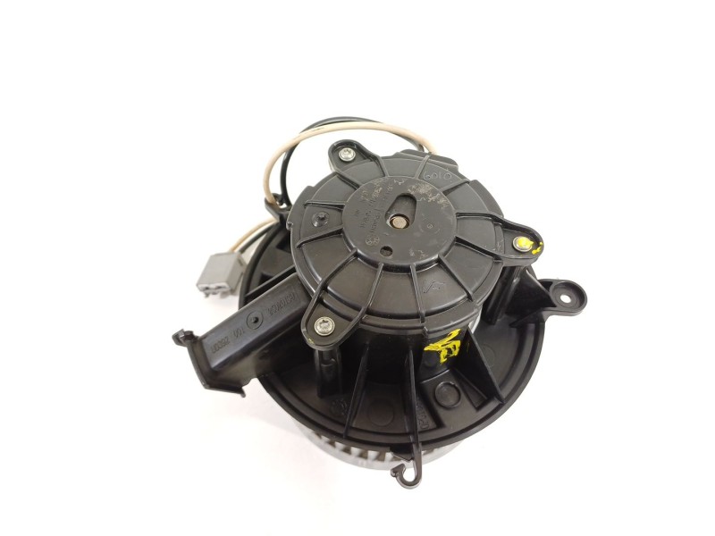Recambio de ventilador calefaccion para opel astra j lim. enjoy referencia OEM IAM 25020139  13276230