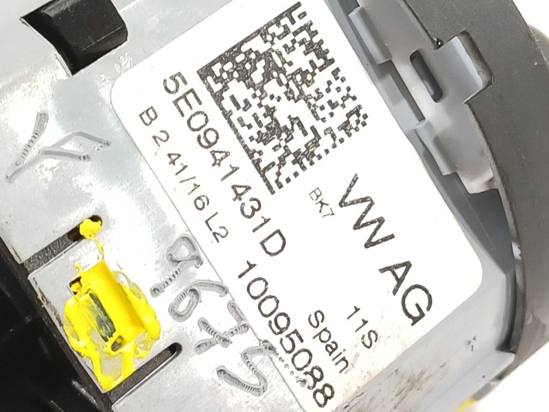 Recambio de mando luces para skoda octavia combi (5e5) 2.0 tdi referencia OEM IAM 5E0941431D  