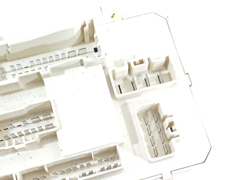 Recambio de caja reles / fusibles para hyundai i30 classic referencia OEM IAM 919501H510  919501H51010
