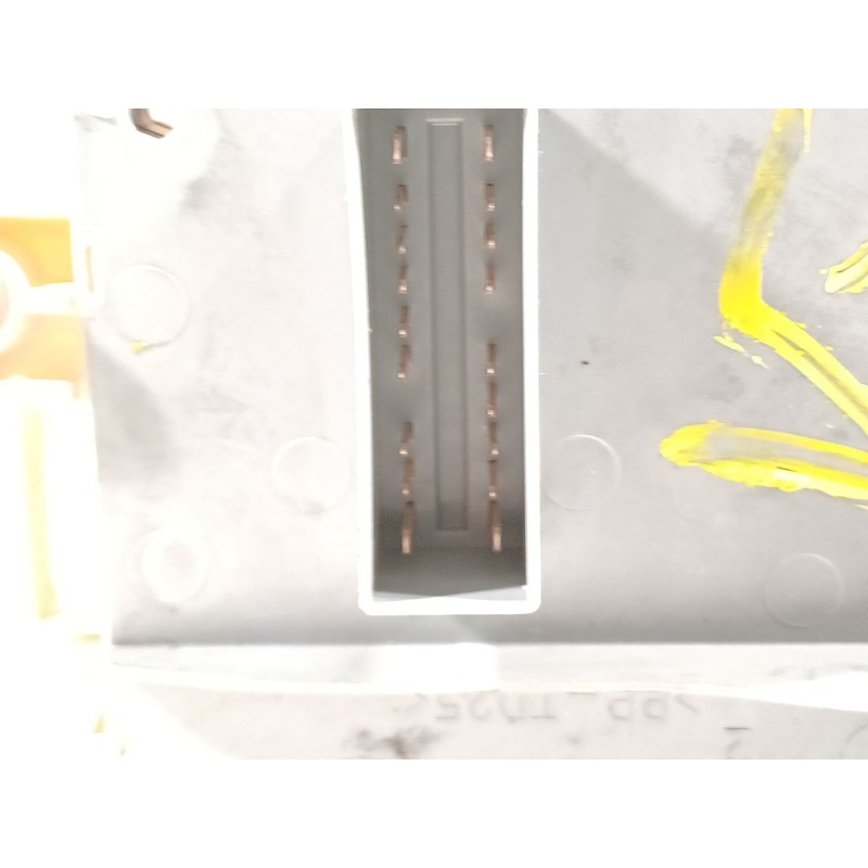 Recambio de caja reles / fusibles para fiat bravo ii (198_) 1.9 d multijet (198axb1a) referencia OEM IAM 51761160  