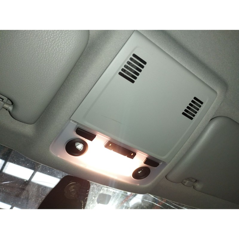 Recambio de luz interior para bmw serie 3 berlina (e90) 320i referencia OEM IAM   