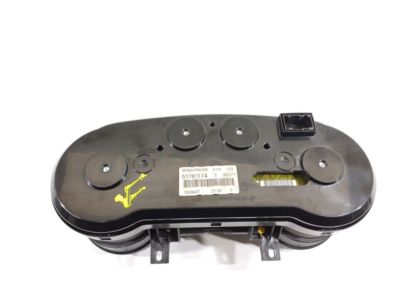 Recambio de cuadro instrumentos para fiat bravo ii (198_) 1.9 d multijet (198axb1a) referencia OEM IAM 51761174  