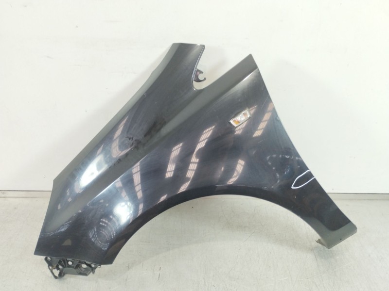 Recambio de aleta delantera izquierda para opel corsa d cosmo referencia OEM IAM   