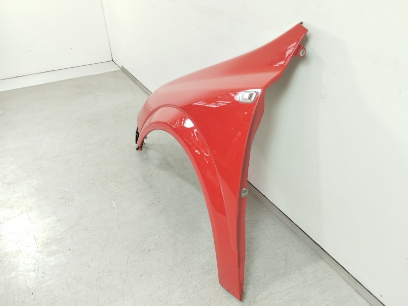 Recambio de aleta delantera izquierda para opel astra gtc cosmo referencia OEM IAM   