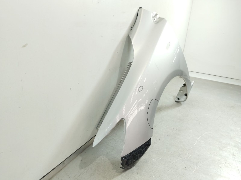 Recambio de aleta delantera izquierda para toyota corolla (e15) high referencia OEM IAM   