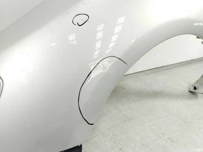 Recambio de aleta delantera izquierda para toyota corolla (e15) high referencia OEM IAM   