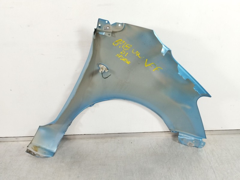 Recambio de aleta delantera izquierda para suzuki splash a5b gls referencia OEM IAM 5771051K  