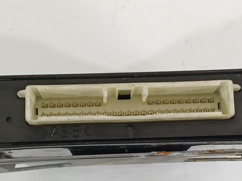 Recambio de modulo electronico para toyota prius (nhw20) basis referencia OEM IAM 8999047023  