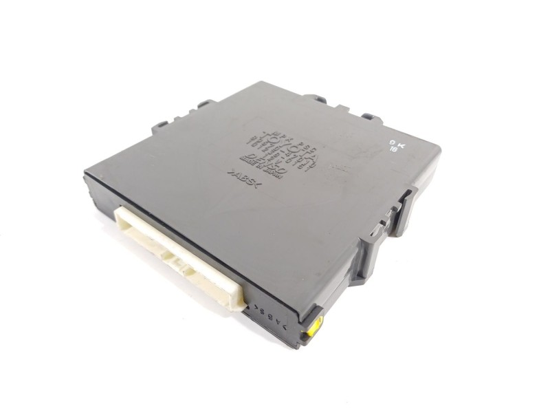 Recambio de modulo electronico para toyota prius (nhw20) basis referencia OEM IAM 8967047010  