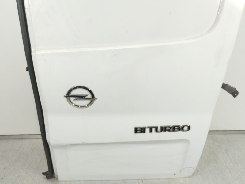 Recambio de puerta trasera derecha para opel vivaro b kasten/combi combi l1 2.9t referencia OEM IAM   