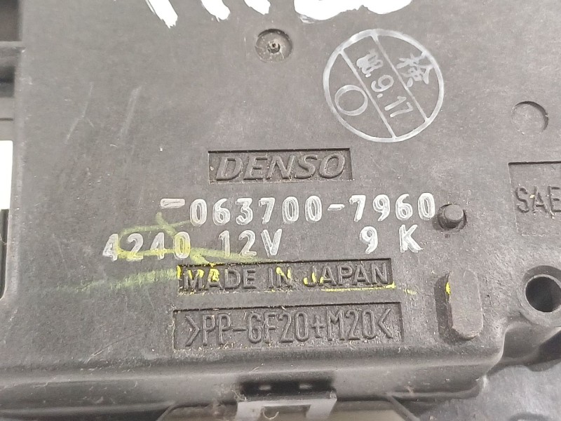 Recambio de motor apertura trampillas climatizador para toyota prius (nhw20) basis referencia OEM IAM 637007960  