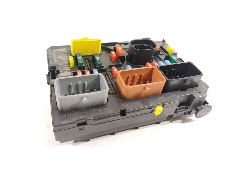 Recambio de caja reles / fusibles para peugeot 207/207+ (wa_, wc_) 1.4 hdi referencia OEM IAM 9661086980  