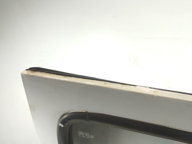 Recambio de puerta trasera derecha para ford transit bus 1995 tourneo 2.5 glx referencia OEM IAM   