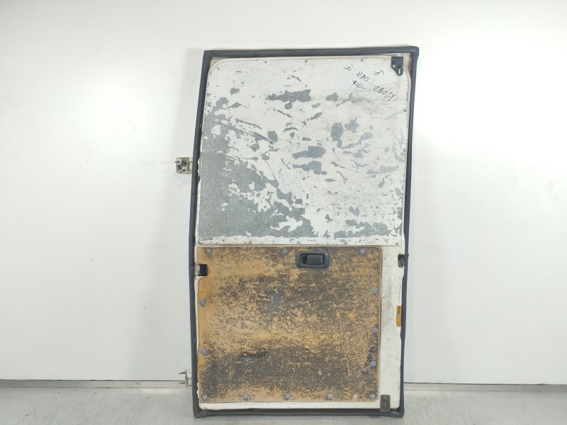 Recambio de puerta trasera derecha para ford transit bus 1995 tourneo 2.5 glx referencia OEM IAM   