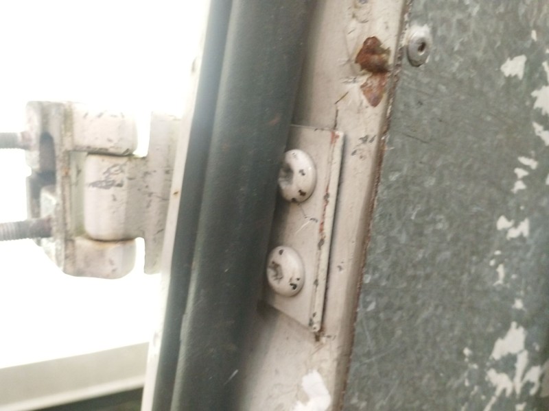 Recambio de puerta trasera derecha para ford transit bus 1995 tourneo 2.5 glx referencia OEM IAM   