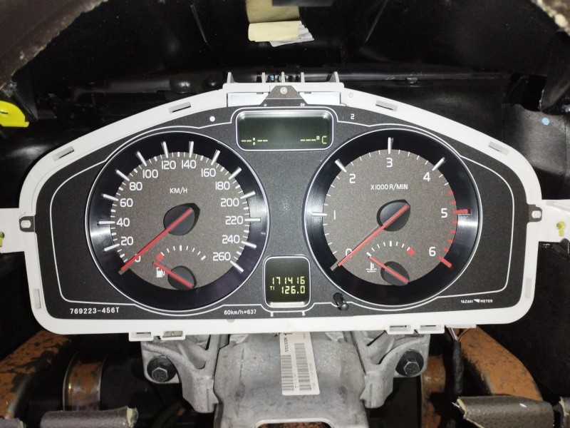Recambio de cuadro instrumentos para volvo c30 1.6 d drive kinetic referencia OEM IAM    Recambio de cuadro instrumentos para volvo c30 1.6 d drive kinetic referencia OEM IAM