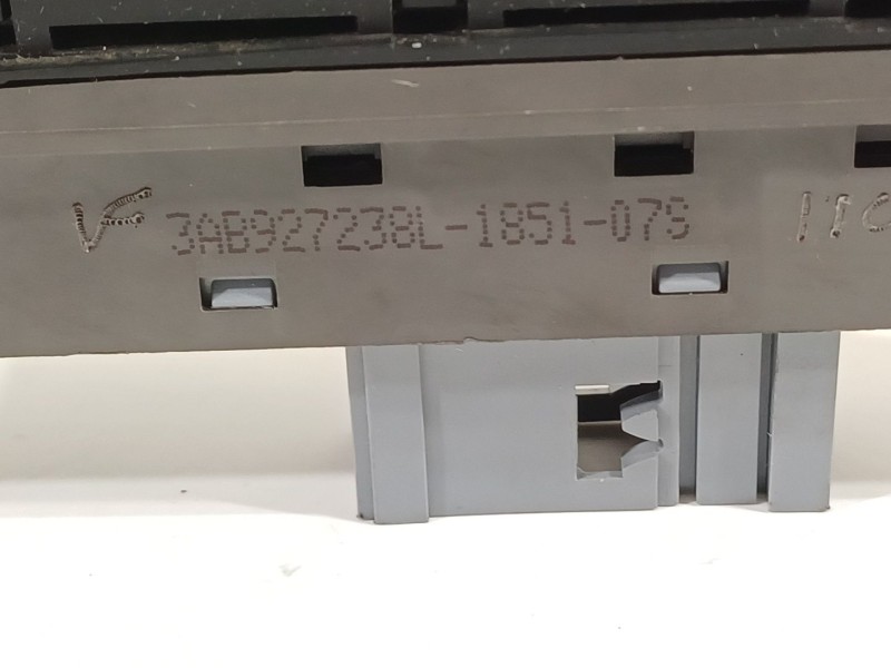 Recambio de mando multifuncion para volkswagen passat variant (365) r-line bluemotion referencia OEM IAM 3AB927238L  