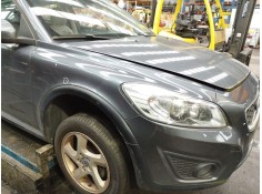 Recambio de aleta delantera derecha para volvo c30 1.6 d drive kinetic referencia OEM IAM    2