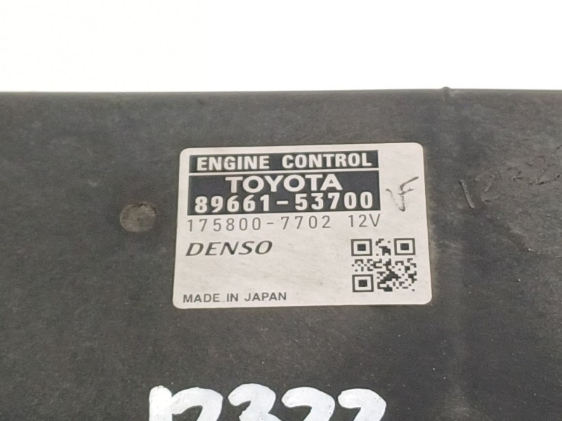 Recambio de centralita motor uce para lexus is200 (gxe10) 2.0 luxury referencia OEM IAM 8966153700  1758007702