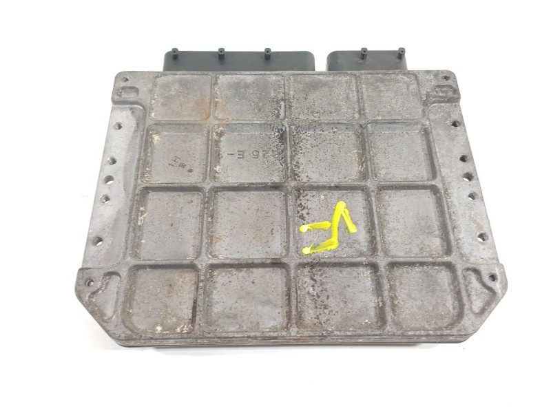 Recambio de centralita motor uce para lexus is200 (gxe10) 2.0 luxury referencia OEM IAM 8966153700  1758007702