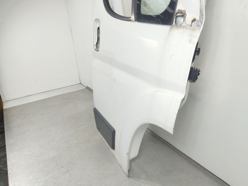 Recambio de puerta delantera derecha para peugeot boxer autobús 2.2 hdi 120 referencia OEM IAM   