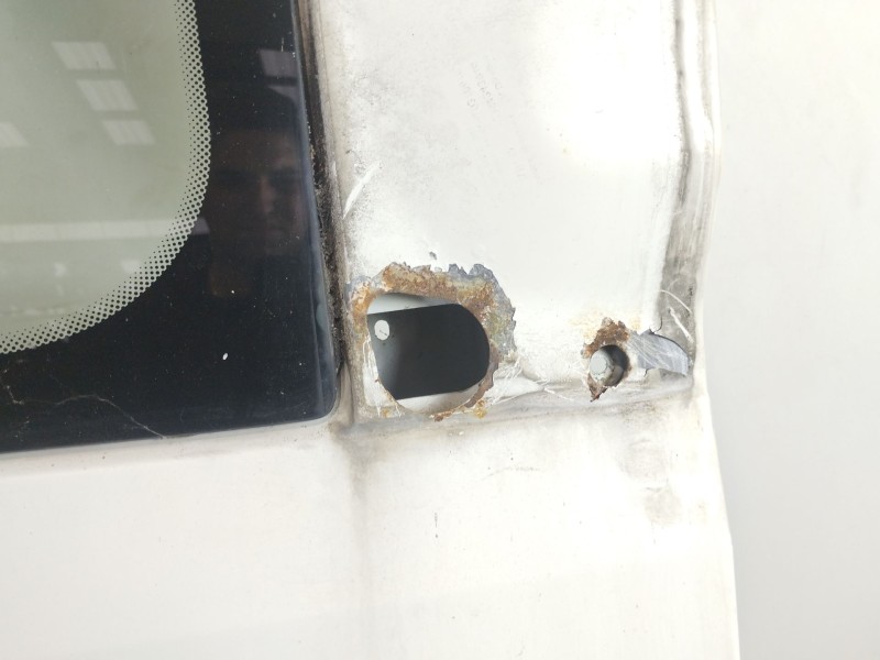 Recambio de puerta delantera derecha para peugeot boxer autobús 2.2 hdi 120 referencia OEM IAM   