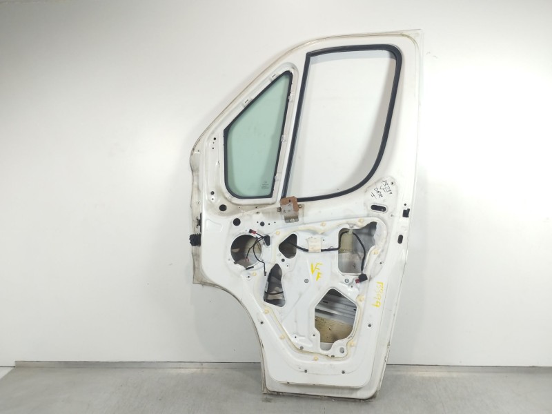 Recambio de puerta delantera derecha para peugeot boxer autobús 2.2 hdi 120 referencia OEM IAM   