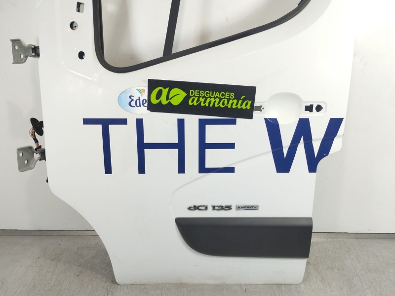 Recambio de puerta delantera izquierda para renault master kombi l1h1 3,3t referencia OEM IAM   