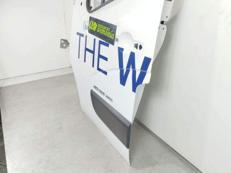 Recambio de puerta delantera izquierda para renault master kombi l1h1 3,3t referencia OEM IAM   