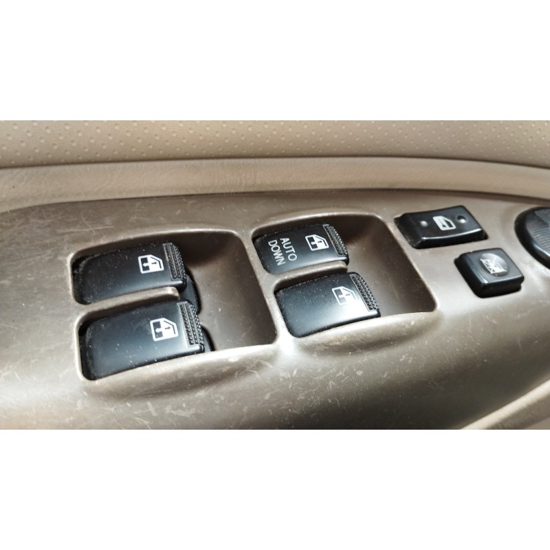 Recambio de mando elevalunas delantero izquierdo para hyundai tucson (jm) 2.0 crdi comfort (4wd) referencia OEM IAM   