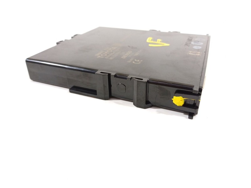 Recambio de modulo electronico para toyota c-hr ax1t(eu,m)/zyx10(h)/zyx10l-ahxgbw(3a) referencia OEM IAM 89990F4030  MB232500917