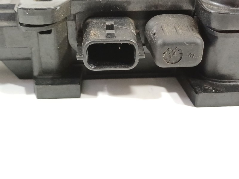 Recambio de modulo electronico para renault megane iii sport tourer dynamique referencia OEM IAM 243800011R  