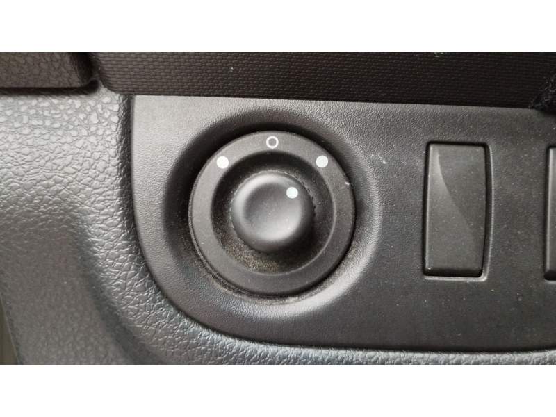 MANDO RETROVISOR 255704649R 