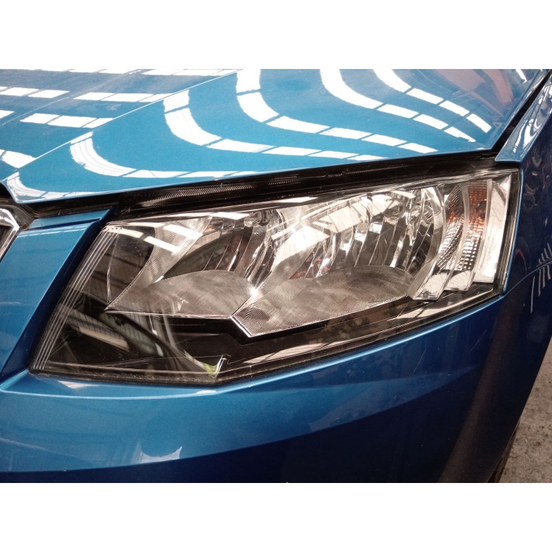 Recambio de faro izquierdo para skoda octavia lim. (5e3) ambition referencia OEM IAM   