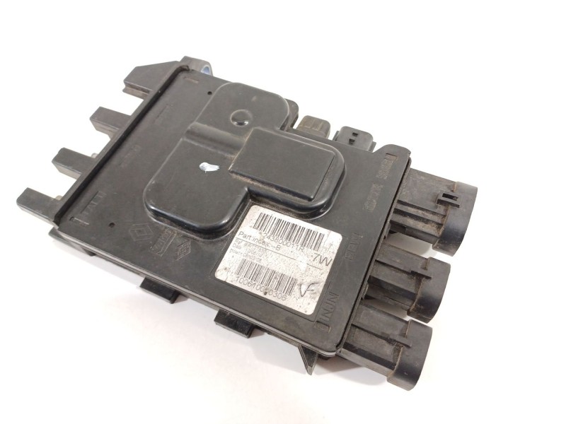 Recambio de modulo electronico para renault megane iii coupé-cabrio dynamique referencia OEM IAM 243800011R  