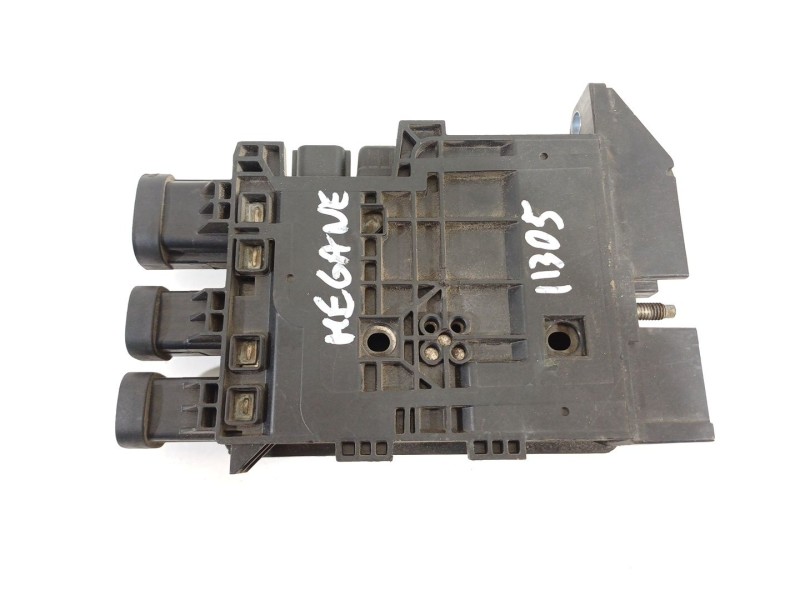 Recambio de modulo electronico para renault megane iii coupé-cabrio dynamique referencia OEM IAM 243800011R  