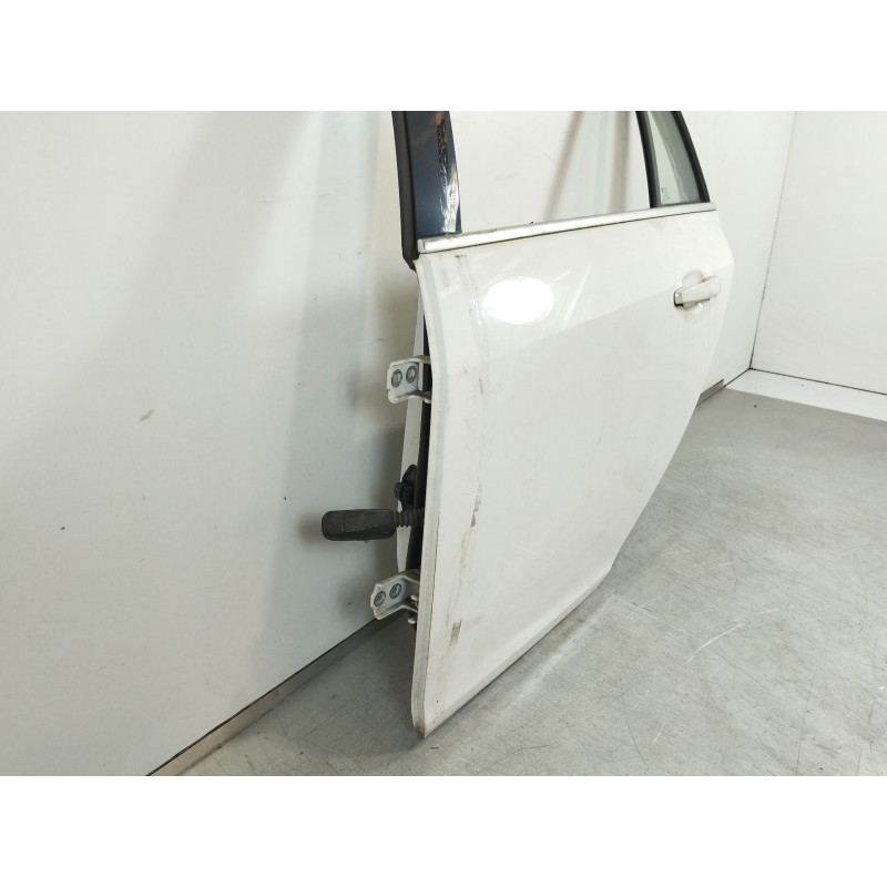 Recambio de puerta trasera izquierda para opel insignia sports tourer 2.0 16v cdti referencia OEM IAM   