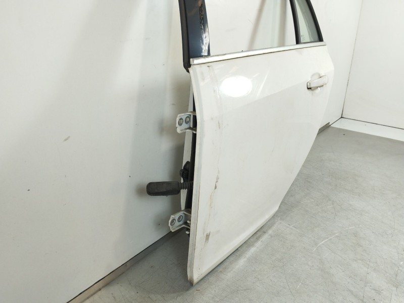Recambio de puerta trasera izquierda para opel insignia sports tourer 2.0 16v cdti referencia OEM IAM   