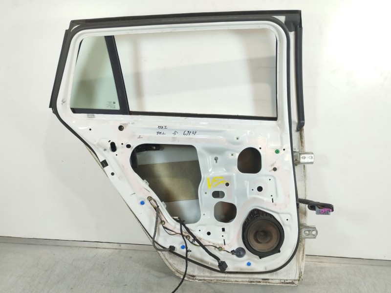 Recambio de puerta trasera izquierda para opel insignia sports tourer 2.0 16v cdti referencia OEM IAM   