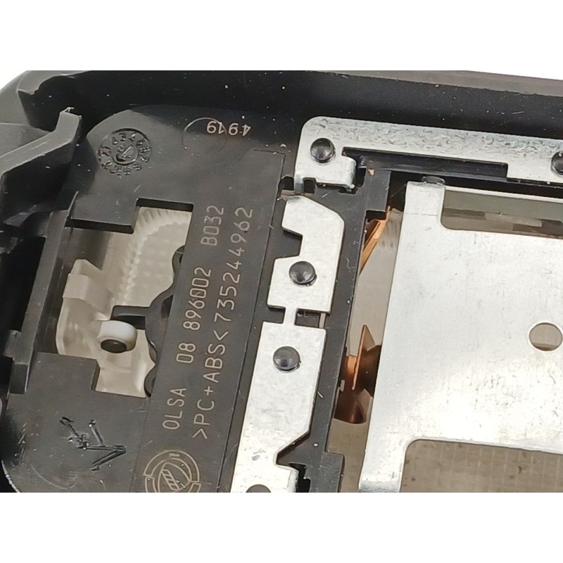 Recambio de luz interior para alfa romeo giulietta (940_) 1.4 bifuel (940fxa1a, 940fxt1a) referencia OEM IAM 735244962  
